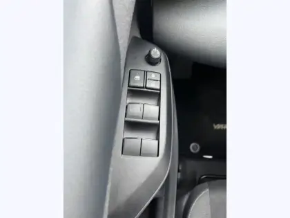 Photo 17 Toyota Yaris Hybride 116h Design