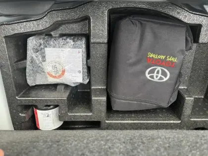 Photo 11 Toyota Yaris Hybride 116h Design