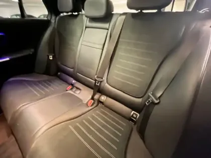 Photo 12 Mercedes Classe C 220 d AMG Line