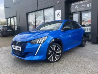 Photo 23 Peugeot 208 II Electrique GT