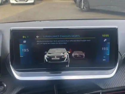 Photo 19 Peugeot 208 II Electrique GT