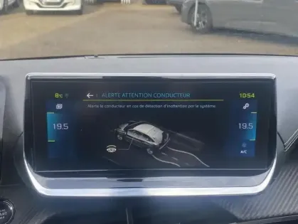 Photo 27 Peugeot 208 II Electrique GT