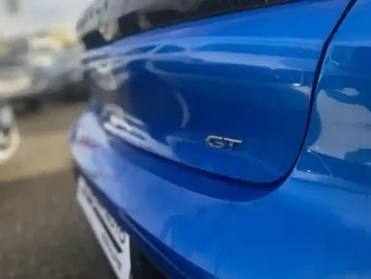 Photo 36 Peugeot 208 II Electrique GT