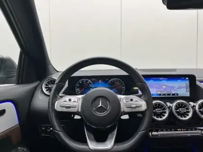 Photo 18 Mercedes GLA 250 e AMG Line