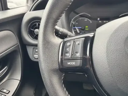 Photo 12 Toyota Yaris Gén. III Ph3 Collection 5