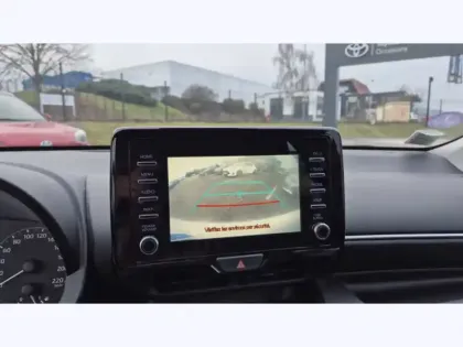 Photo 13 Toyota Yaris Hybride 116h Dynamic