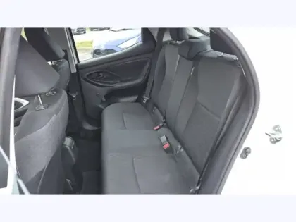 Photo 10 Toyota Yaris Hybride 116h Dynamic