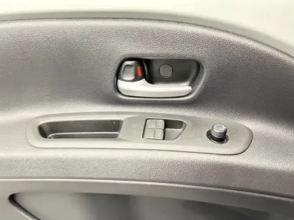 Photo 11 Toyota Aygo 1.0 S-CVT Air JBL Edition 72 CH S CVT AIRC