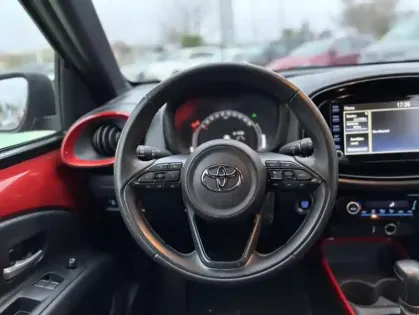 Photo 13 Toyota Aygo 1.0 VVT-i 72 Design - S-CVT