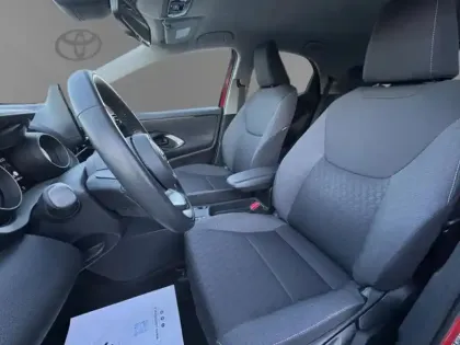 Photo 11 Toyota Yaris Hybride 116h Design / Pack confort