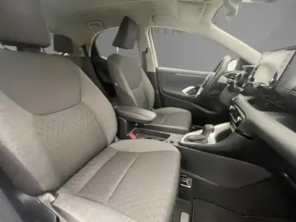 Photo 19 Toyota Yaris Hybride 116h Design / Pack confort