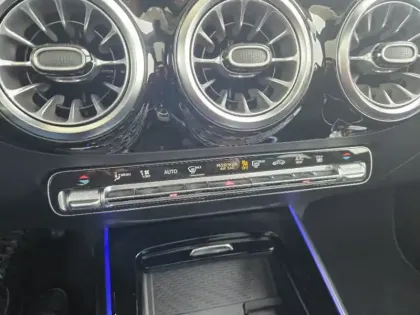 Photo 30 Mercedes GLA 250 e Hybrid EQ AMG Line