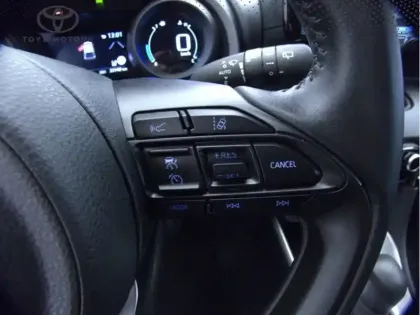 Photo 9 Toyota Yaris Hybride 116h Design