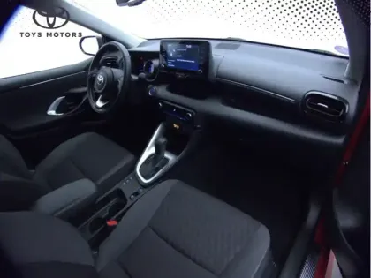 Photo 13 Toyota Yaris Hybride 116h Design