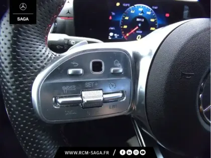 Photo 11 Mercedes Classe A 200 d AMG Line
