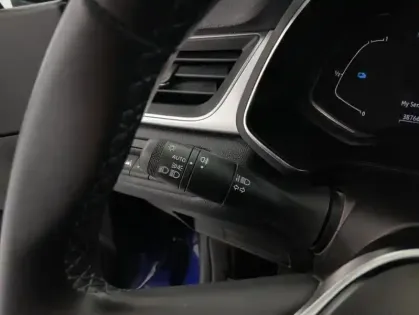 Photo 18 Renault Captur E-Tech 145 - 21 Intens