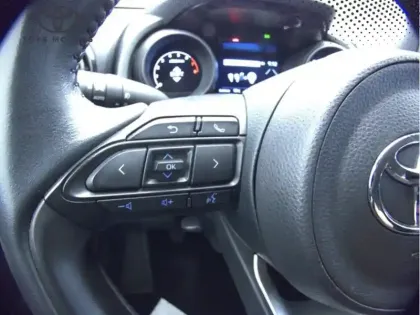 Photo 10 Toyota Yaris 70 VVT-i Design PACK+