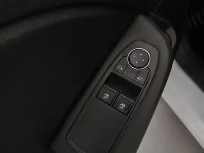 Photo 38 Renault Clio V E-Tech 140 - 21N Business