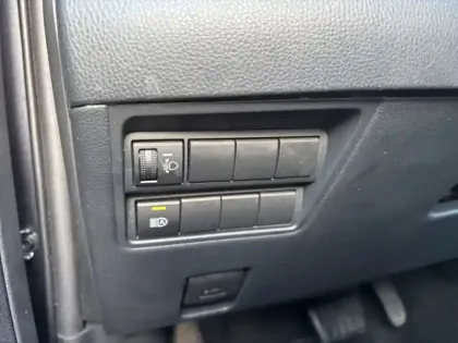 Photo 20 Toyota Yaris Hybride 116h Dynamic MY22