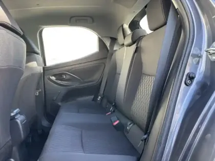 Photo 10 Toyota Yaris Hybride 116h Dynamic MY22