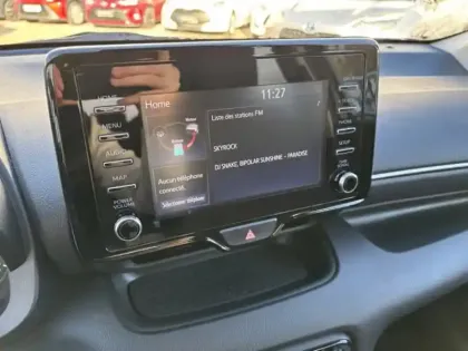 Photo 16 Toyota Yaris Hybride 116h Dynamic MY22