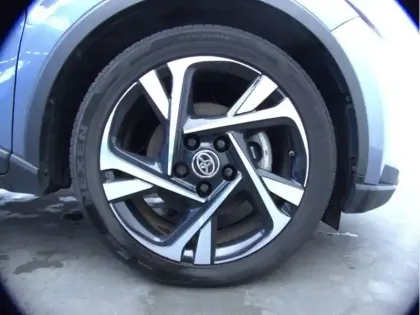 Photo 15 Toyota C-HR 1.8 Hybride 122 Design