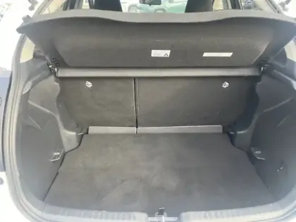 Photo 10 Toyota Yaris Hybride 116h Design