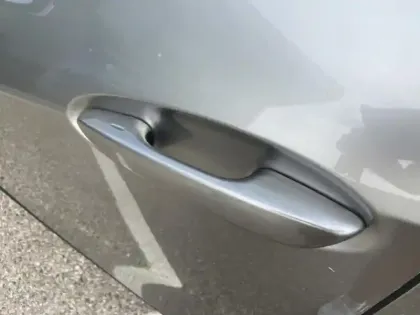 Photo 7 Lexus UX  250h 2WD Premium Edition MY21