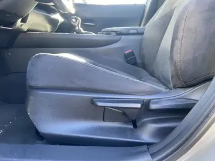 Photo 11 Lexus UX  250h 2WD Premium Edition MY21