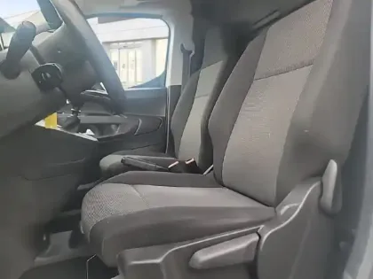 Photo 8 Fiat Doblo  Fg M 650kg BlueHDi 100ch S&S Pro Lounge Connect