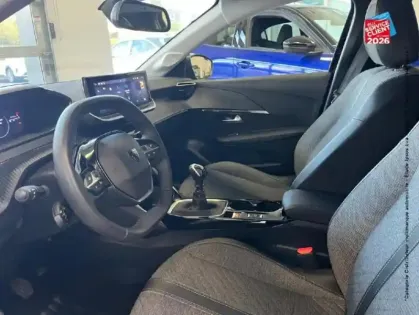 Photo 14 Peugeot 208  1.2 100ch S/S Allure Radar AV/AR Carplay