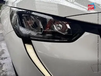 Photo 12 Peugeot 208  1.2 PureTech 75ch S&S Active