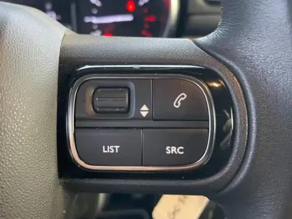 Photo 13 Citroën C3  1.2 PureTech 110ch S&S Saint James 121g