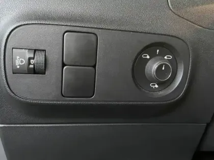 Photo 11 Citroën C3  1.2 PureTech 110ch S&S Saint James 121g