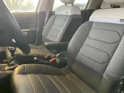 Photo 8 Citroën C3  1.2 PureTech 110ch S&S Saint James 121g