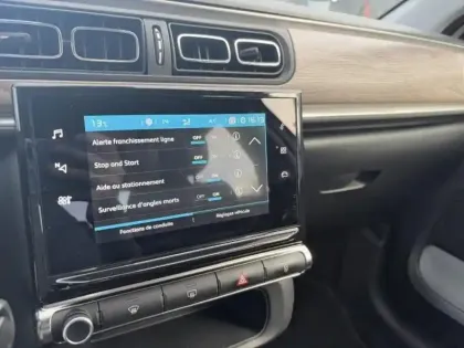 Photo 13 Citroën C3  1.2 PureTech 83ch S&S Shine