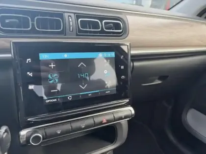 Photo 11 Citroën C3  1.2 PureTech 83ch S&S Shine