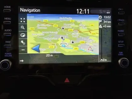 Photo 8 Toyota Yaris  Cross 116h Dynamic Business + Programme Beyond Zero Academy MY22