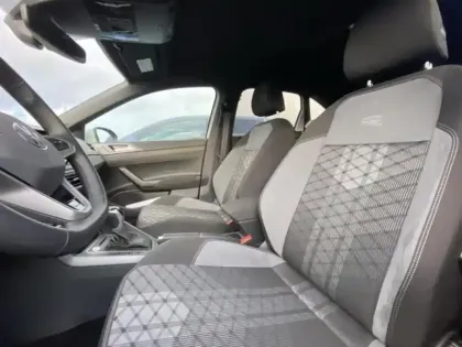 Photo 14 Volkswagen Taigo Gén. I Ph1 Evo R-Line Edition 5