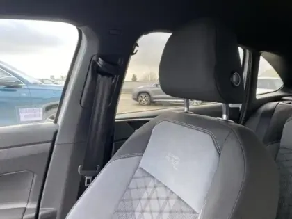 Photo 15 Volkswagen Taigo Gén. I Ph1 Evo R-Line Edition 5