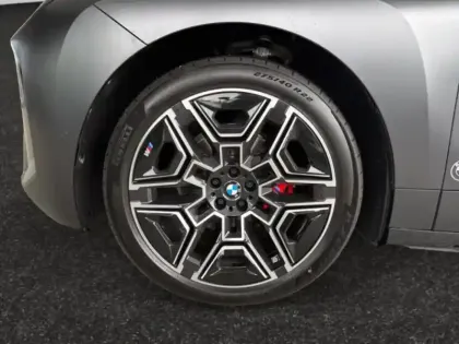 Photo 13 BMW Ix  xDrive45 408ch M Sport