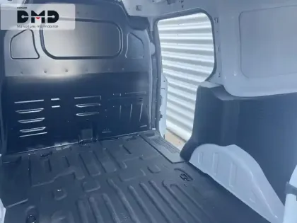 Photo 13 Ford Transit Courier  Electrique 100 kW 136ch Trend
