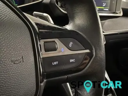 Photo 12 Peugeot 2008  1.5 BlueHDi 130ch S&S Allure EAT8