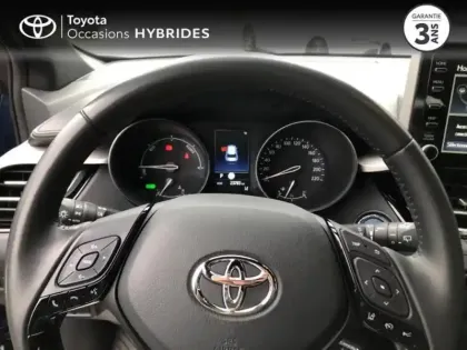 Photo 12 Toyota C-HR  1.8 Hybride 122ch Dynamic Ultimate E-CVT