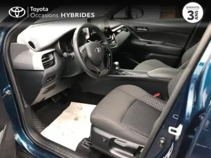 Photo 10 Toyota C-HR  1.8 Hybride 122ch Dynamic Ultimate E-CVT