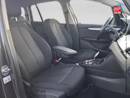 Photo 34 BMW Serie 2 Gén. I (F46) Ph2 Business Design 5