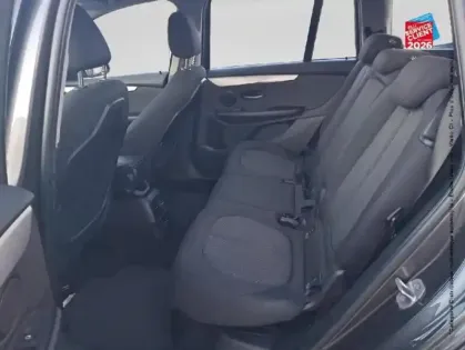 Photo 40 BMW Serie 2 Gén. I (F46) Ph2 Business Design 5