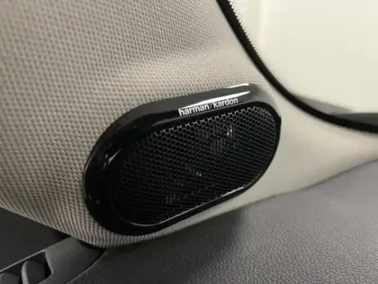 Photo 15 Mini Mini Gén. III (F56) Ph3 Edition Premium Plus 3