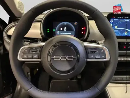 Photo 11 Fiat 600  1.2 Hybrid Turbo 145ch La Prima eDCT6