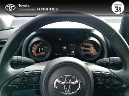 Photo 12 Toyota Yaris  116h Design 5p